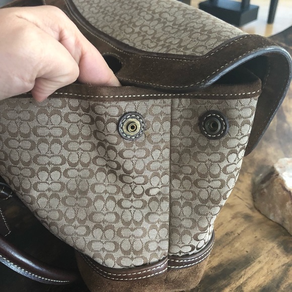 Coach - Picture 3 of 8